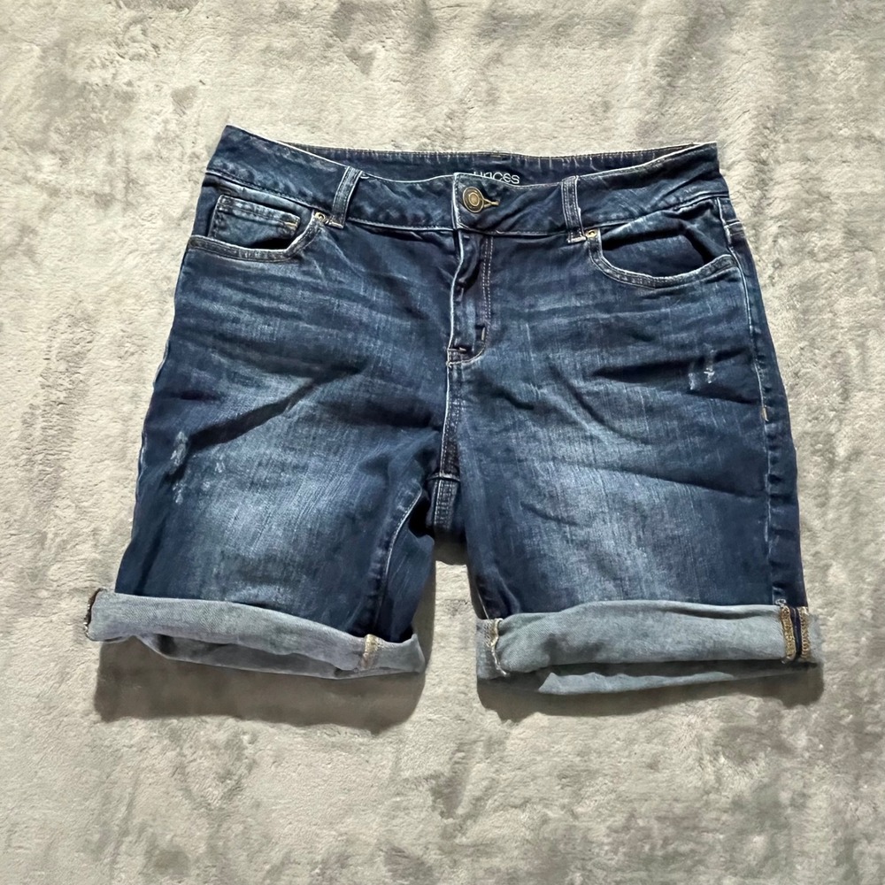 Maurices Denim Shorts Womens 7/8 Blue Dark Wash Cuffed Distressed Stretch